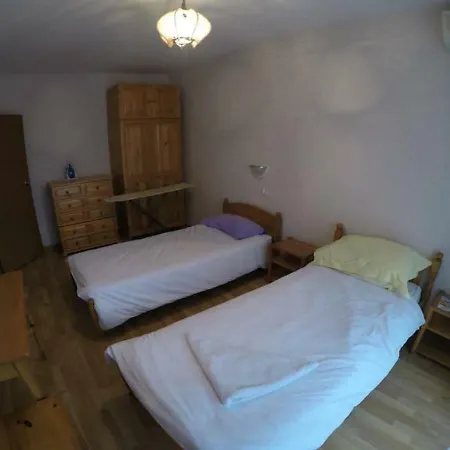 Daire Three Bedroom Apaartment 